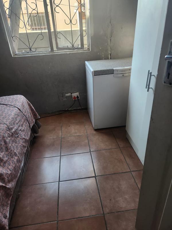 4 Bedroom Property for Sale in Ekuphumleni Western Cape